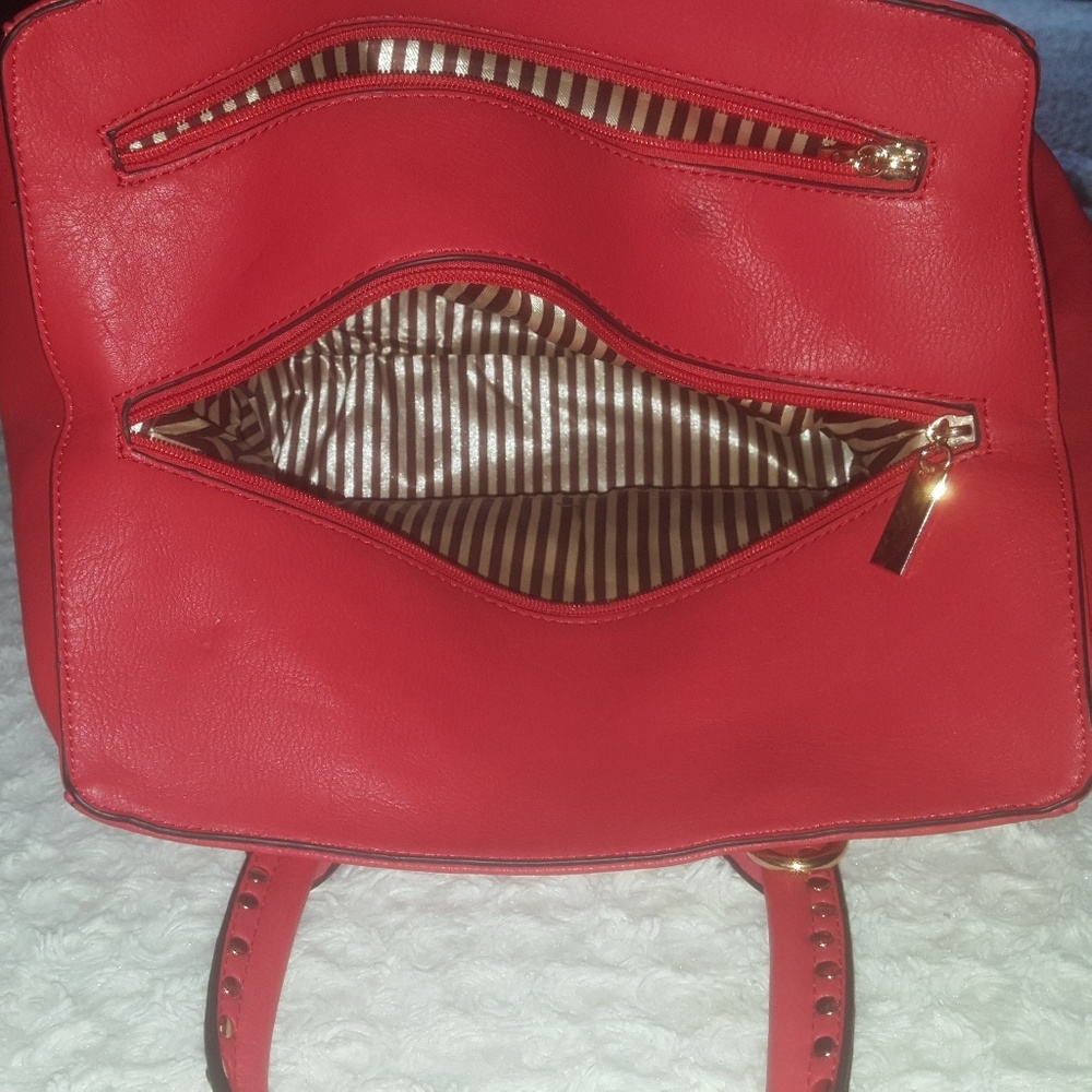 Purse - Picture 3 of 3